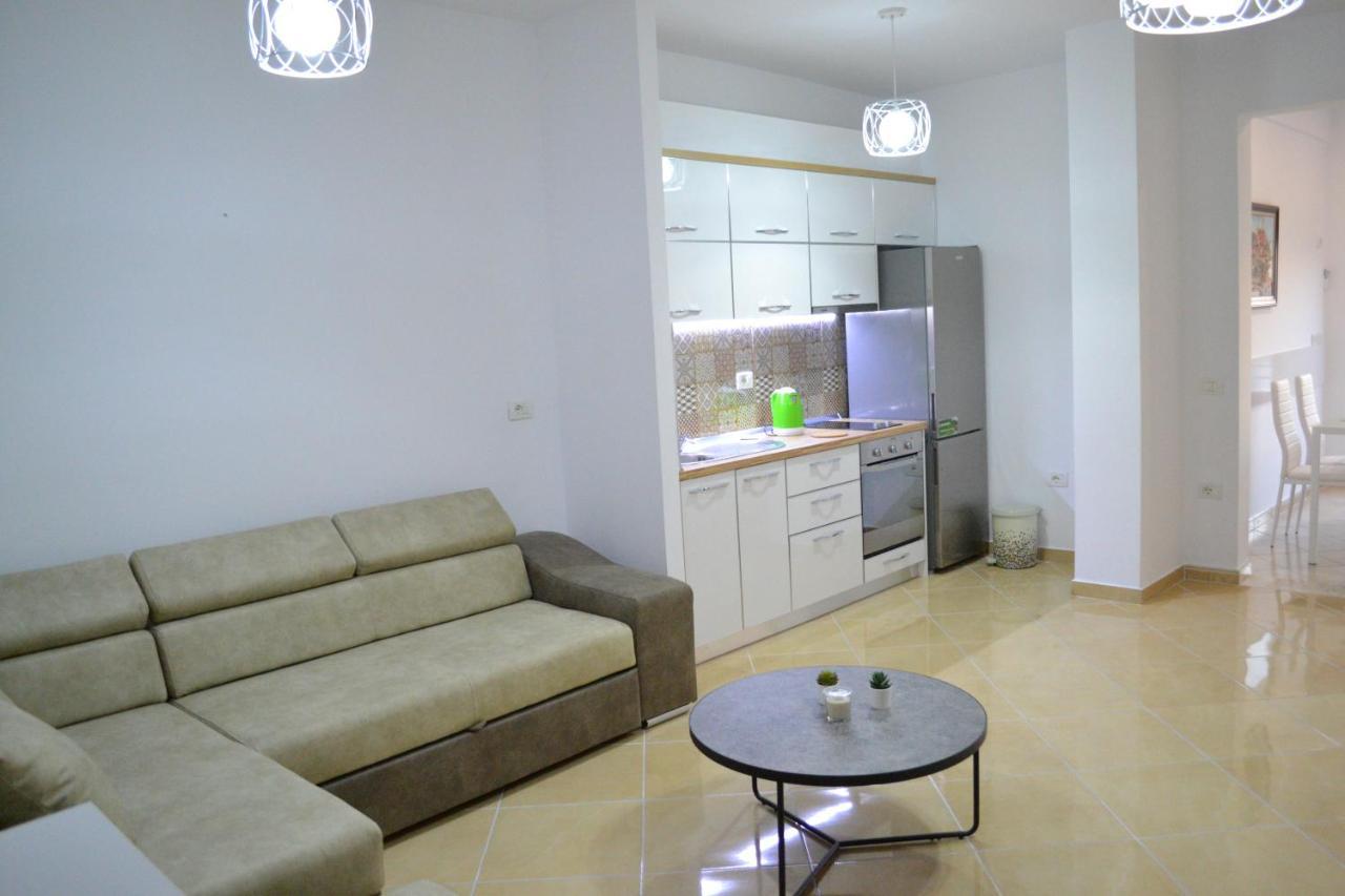 Seaview Penthouse 2 Bedrooms Apartment & Box Garage Vlorë Exterior foto